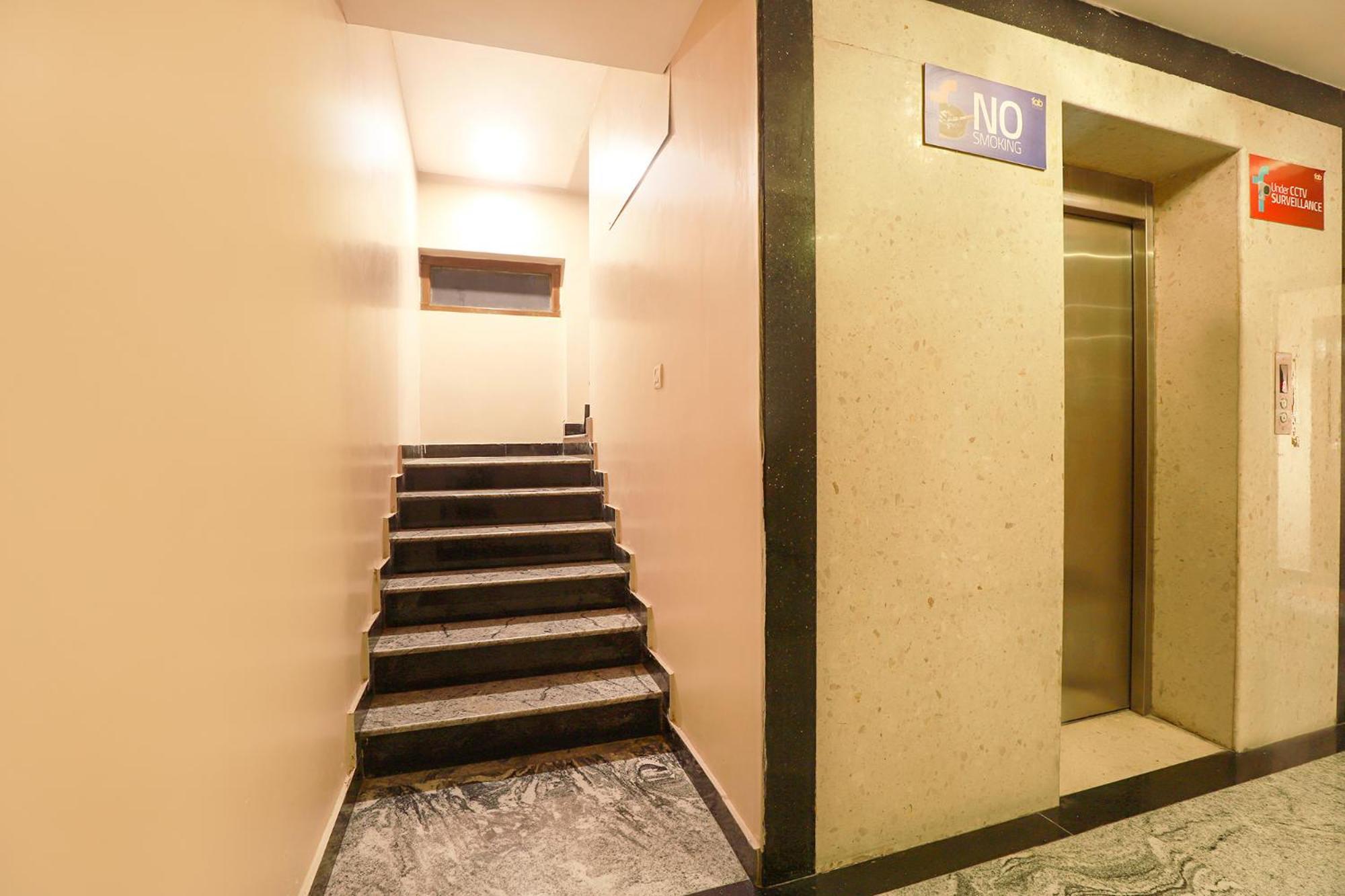 Fabhotel Nk Courtyard - Nr Guindy Industrial Estate Chennai Exterior foto